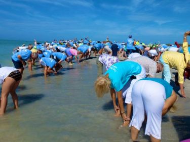 Sanibel-stoop-record-break-guinness